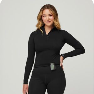 Figs Salta Seamless Performance Half Zip Underscrub NWOT sz S black